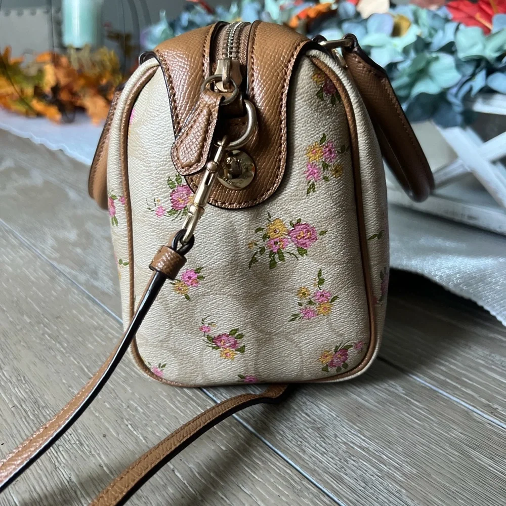 Coach Signature Canvas Floral Print Beige Brown Satchel Crossbody strap EUC - Picture 11 of 13